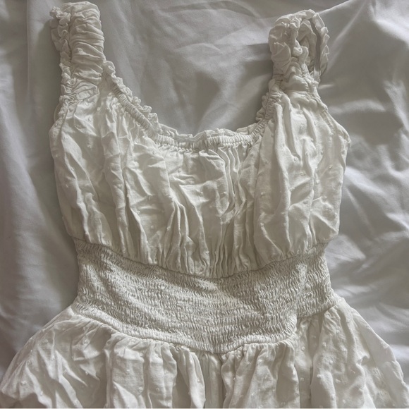 Forolav White Ruffled Romper - Picture 3 of 4